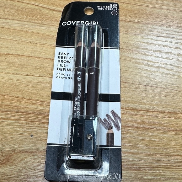 COVERGIRL Other - COVERGIRL Easy Breezy Brow Fill & Define Pencils in Rich Brown 505 rich brown